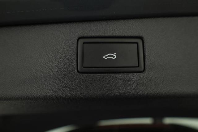 Volkswagen Tiguan 1.5 TSI eHybrid 200 kW R-Line Black, Pano, 20-Zoll, AHK, AreaView 