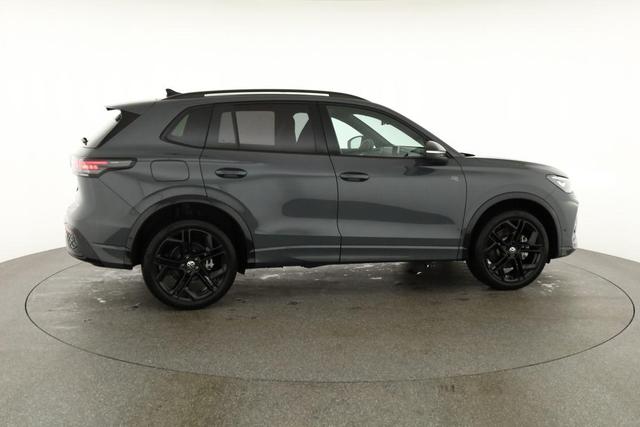 Volkswagen Tiguan 1.5 TSI eHybrid 200 kW R-Line Black, Pano, 20-Zoll, AHK, AreaView 