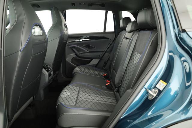 Volkswagen Tiguan 1.5 TSI eHybrid 200 kW R-Line Black, Pano, 20-Zoll, AHK, AreaView 