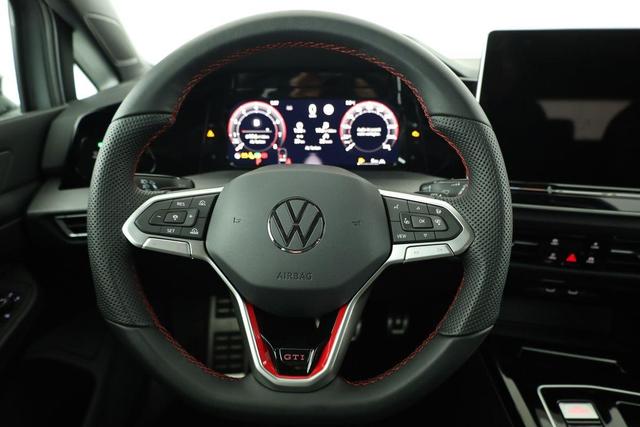 Volkswagen Golf 2.0 TSI 195 kW GTI VIII DSG Black Style, Pano, Navi, Side, Matrix, AreaView, Winter, 19-Zoll 