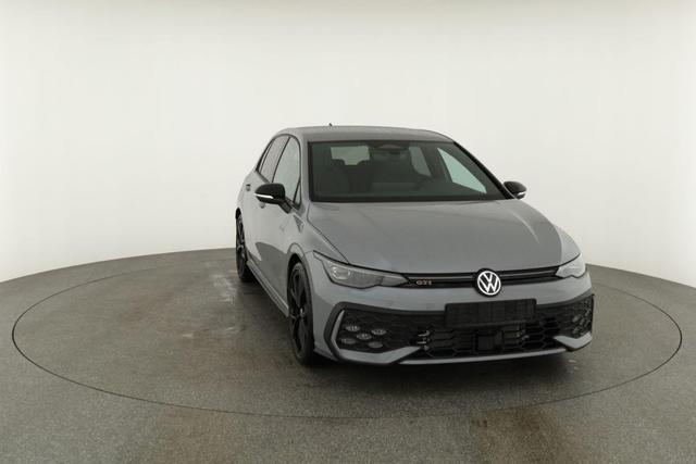 Volkswagen Golf 2.0 TSI 195 kW GTI VIII DSG Black Style, Pano, Navi, Side, Matrix, AreaView, Winter, 19-Zoll 