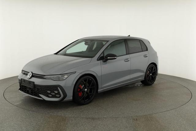 Volkswagen Golf 2.0 TSI 195 kW GTI VIII DSG Black Style, Pano, Navi, Side, Matrix, AreaView, Winter, 19-Zoll 