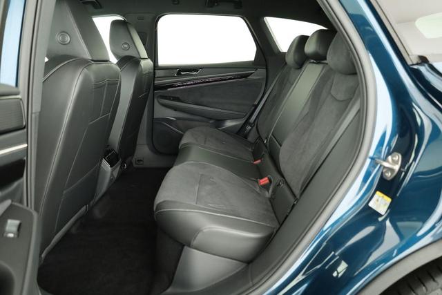 Volkswagen ID.7 Kombi Pro S 210 kW Tourer Black Style, HUD, AHK, Navi, Matrix, AreaView, Side, Winter, el. Klappe, 20-Zoll 