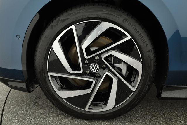 Volkswagen ID.7 Kombi Pro S 210 kW Tourer Black Style, HUD, AHK, Navi, Matrix, AreaView, Side, Winter, el. Klappe, 20-Zoll 