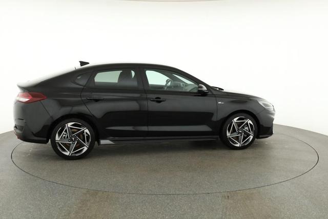Hyundai i30 N Line 1.5 T-GDI DCT Fastback N-LINE, Navi, 18-Zoll, Kamera, LED, Winter 