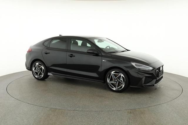 Hyundai i30 N Line 1.5 T-GDI DCT Fastback N-LINE, Navi, 18-Zoll, Kamera, LED, Winter 