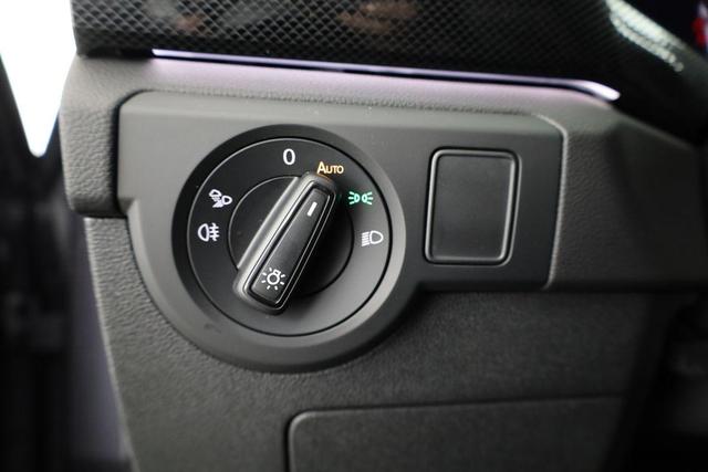 Volkswagen T-Cross 1.5 TSI 110 kW R-Line DSG R-LINE, IQ.Light, Navi, Side, ACC, Kamera, 4 J.-Garantie 