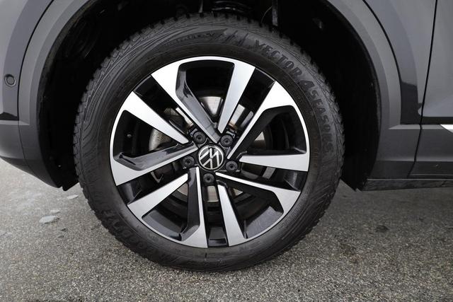 Volkswagen T-Roc United 1.5 TSI DSG, Pano, AHK, Parklenk, Winter, 17-Zoll 