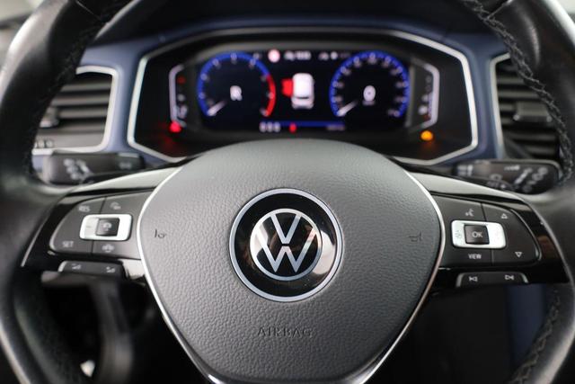 Volkswagen T-Roc United 1.5 TSI DSG, Pano, AHK, Parklenk, Winter, 17-Zoll 