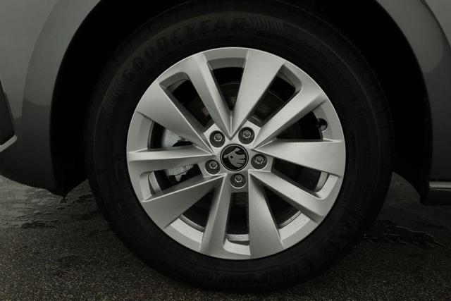 Skoda Scala Essence 1.0 TSI 130 Jahre, Sitzheizung, AppConnect, 16 Zoll, 5 J.-Garantie 