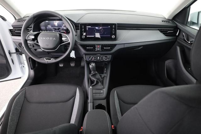 Skoda Scala Essence 1.0 TSI 130 Jahre, Sitzheizung, AppConnect, 16 Zoll, 5 J.-Garantie 