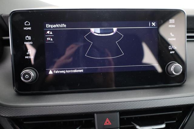Skoda Scala Essence 1.0 TSI 130 Jahre, Sitzheizung, AppConnect, 16 Zoll, 5 J.-Garantie 