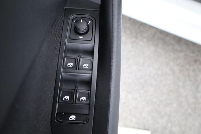 Skoda Scala Essence 1.0 TSI 130 Jahre, Sitzheizung, AppConnect, 16 Zoll, 5 J.-Garantie 