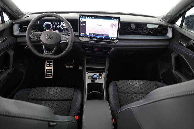 Volkswagen Tayron 1.5 TSI eHybrid 150 kW R-Line Black, HuD, AHK, AreaView, LED-Plus, Side, Navi, Winter, 5 J.-Garantie 