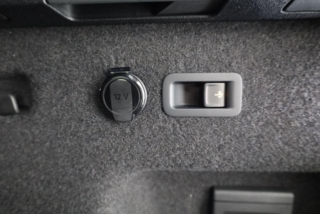 Volkswagen Tayron 1.5 TSI eHybrid 150 kW R-Line Black, HuD, AHK, AreaView, LED-Plus, Side, Navi, Winter, 5 J.-Garantie 