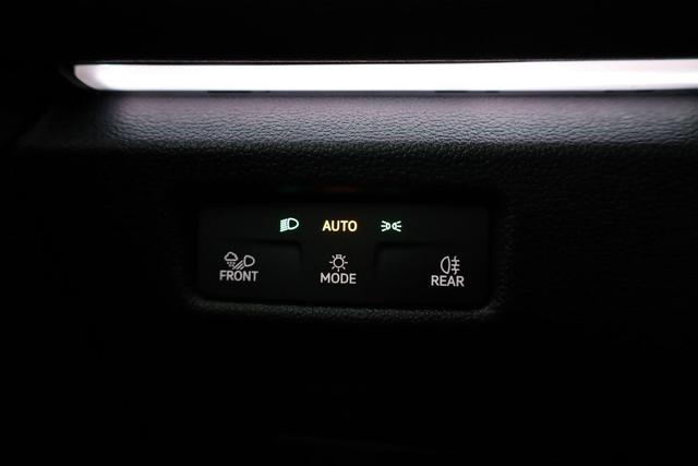 Volkswagen Tiguan 1.5 TSI eHybrid 200 kW R-Line Black, Pano, 20-Zoll, AHK, AreaView, Leder Varenna 