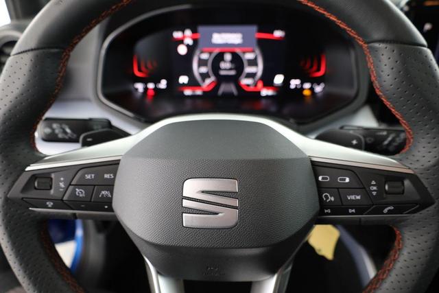 Seat Arona FR 1.5 TSI DSG FR, AHK, Navi, Winterpaket, Kamera 