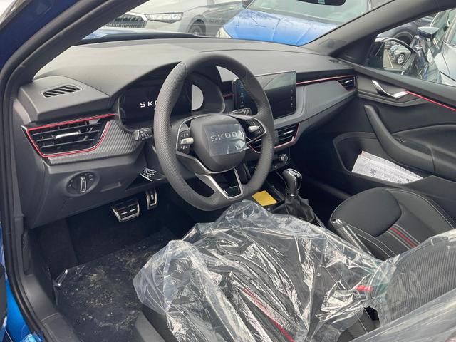 Skoda Kamiq Monte Carlo 1.0 TSI DSG Carlo, Matrix, AHK, 18-Zoll, Pano, Navi, el.Klappe, 5 J.-Garantie 