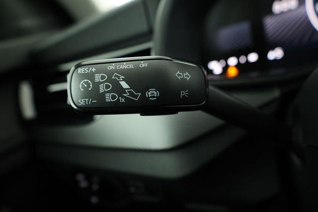 Skoda Scala Essence 1.0 TSI 130 Jahre, Sitzheizung, AppConnect, 16 Zoll, 5 J.-Garantie 