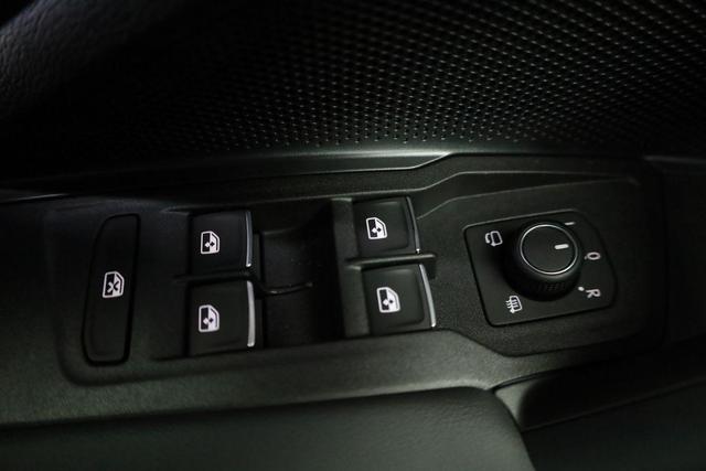 Volkswagen Tiguan 2.0 TSI 195 kW 4Motion R-Line DSG 4M Black Style, AHK, IQ.Light, 20-Zoll, Navi, Side, AreaView, Winter, sofort 