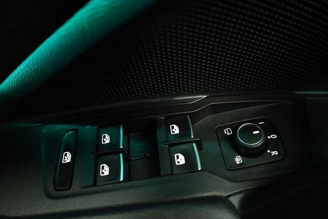 Volkswagen Tiguan 2.0 TSI 195 kW 4Motion R-Line DSG 4M Black Style, AHK, IQ.Light, 20-Zoll, Navi, Side, AreaView, Winter, sofort 