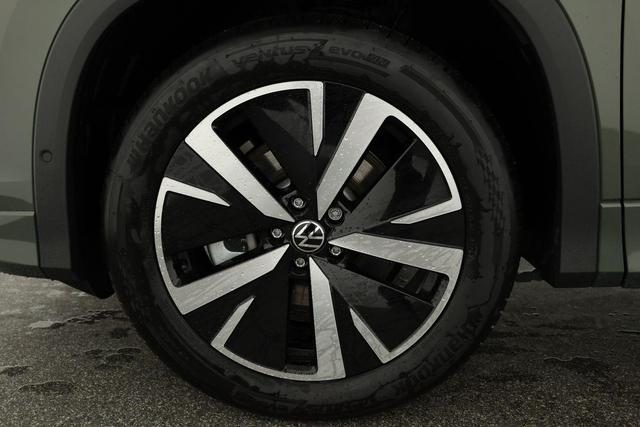 Volkswagen Tayron 1.5 TSI eHybrid 150 kW Life Life, Pano, HuD, AHK, AreaView, Side, Navi, Winter, 5-J. Garantie 