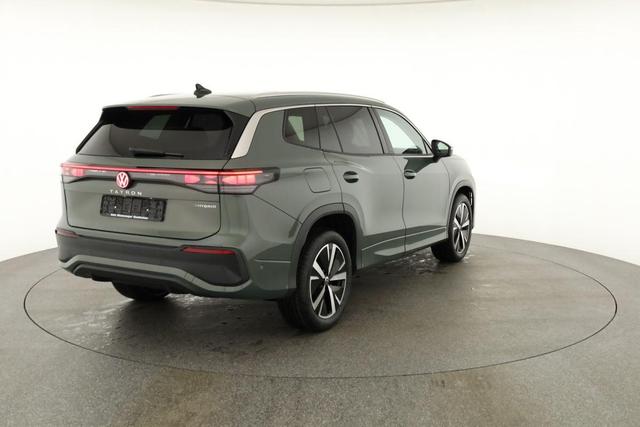 Volkswagen Tayron 1.5 TSI eHybrid 150 kW Life Life, Pano, HuD, AHK, AreaView, Side, Navi, Winter, 5-J. Garantie 