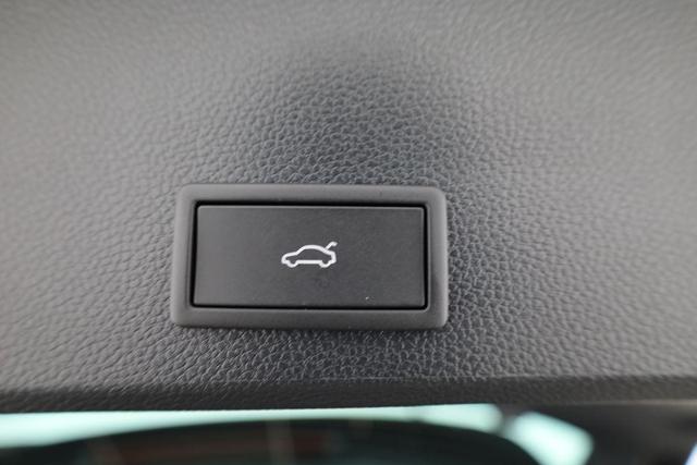 Cupra Ateca Basis 1.5 TSI DSG, AHK, Navi, el. Klappe, Parklenk, Side, 5 J.-Garantie 