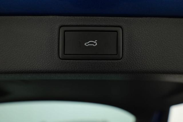 Skoda Kamiq Monte Carlo 1.0 TSI DSG Carlo, Matrix, AHK, 18-Zoll, Pano, Navi, el.Klappe, 5 J.-Garantie 