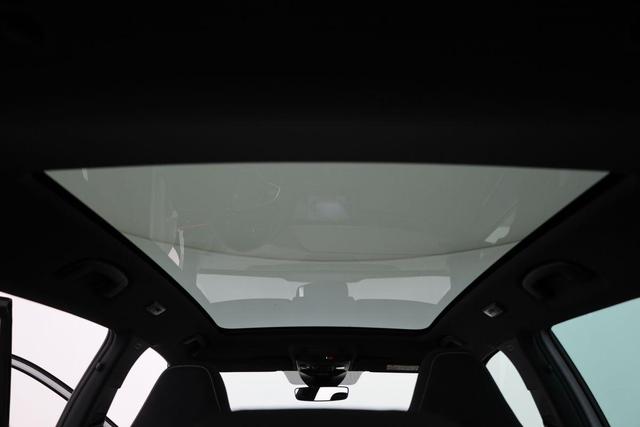 Skoda Kamiq Monte Carlo 1.0 TSI DSG Carlo, Matrix, AHK, 18-Zoll, Pano, Navi, el.Klappe, 5 J.-Garantie 