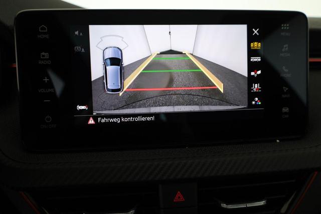 Skoda Kamiq Monte Carlo 1.0 TSI DSG Carlo, Matrix, AHK, 18-Zoll, Pano, Navi, el.Klappe, 5 J.-Garantie 