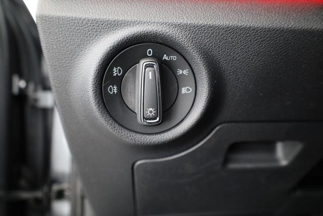 Skoda Kamiq Monte Carlo 1.0 TSI DSG Carlo, Matrix, AHK, 18-Zoll, Pano, Navi, el.Klappe, 5 J.-Garantie 