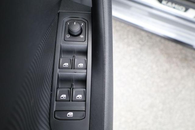 Skoda Kamiq Monte Carlo 1.0 TSI DSG Carlo, Matrix, AHK, 18-Zoll, Pano, Navi, el.Klappe, 5 J.-Garantie 