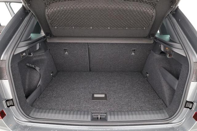 Skoda Kamiq Monte Carlo 1.0 TSI DSG Carlo, Matrix, AHK, 18-Zoll, Pano, Navi, el.Klappe, 5 J.-Garantie 