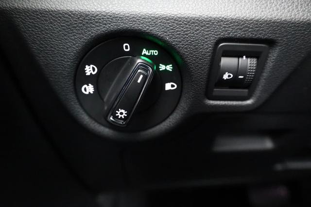 Skoda Kamiq Selection 1.0 TSI DSG Selection, LED, Kamera, ACC, Side, Winter 