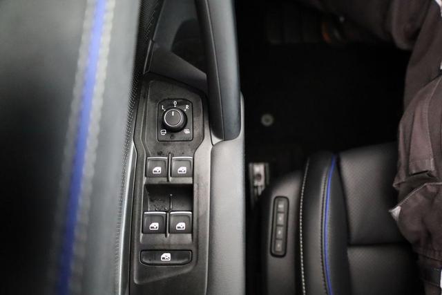 Volkswagen Tiguan 2.0 TDI 142 kW 4Motion R-Line DSG 4M Black, 20-Zoll, Pano, Leder, IQ.Light, AHK, Navi, Side, AreaView, Winter 