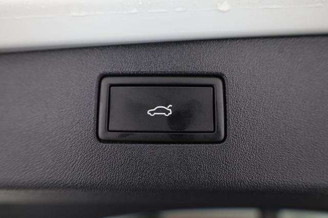 Volkswagen Tiguan 2.0 TDI 142 kW 4Motion R-Line DSG 4M Black, 20-Zoll, Pano, Leder, IQ.Light, AHK, Navi, Side, AreaView, Winter 