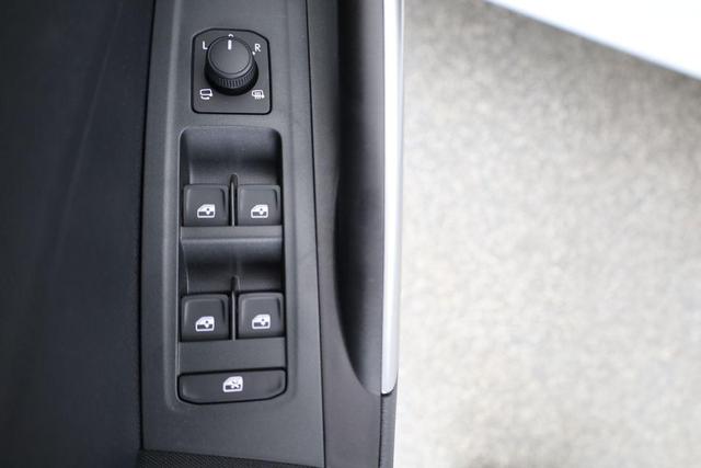 Skoda Fabia Selection 1.0 TSI Selection, LED, Winter, App-Connect, Ladeboden, sofort 