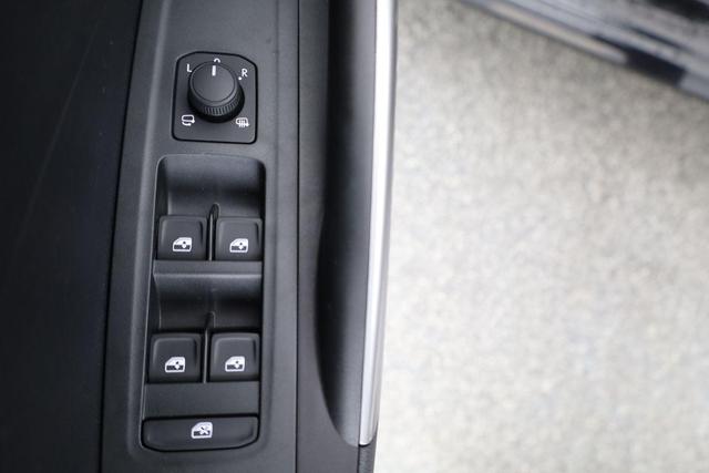 Skoda Fabia Selection 1.0 TSI Selection, LED, Winter, App-Connect, Ladeboden, sofort 