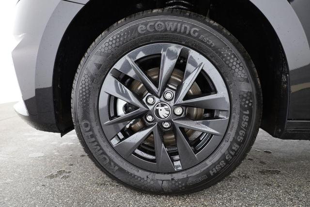 Skoda Fabia Selection 1.0 TSI Selection, LED, Winter, App-Connect, Ladeboden, sofort 