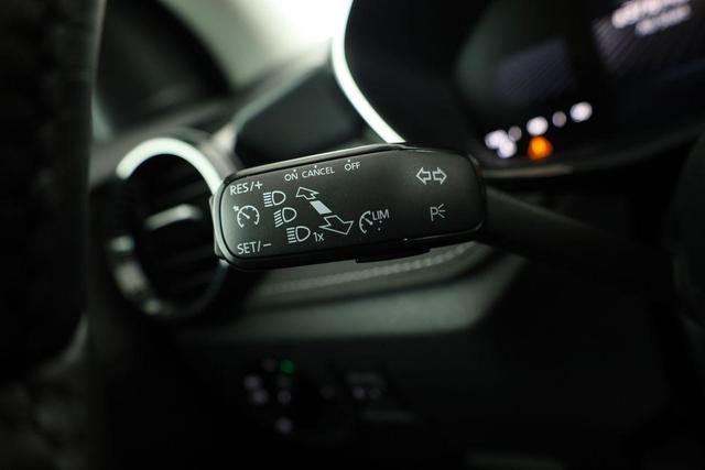 Skoda Fabia Selection 1.0 TSI Selection, LED, Kamera, Winter, App-Connect, Ladeboden, sofort 