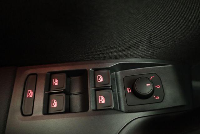 Seat Arona FR 1.5 TSI DSG FR, AHK, Navi, Winterpaket, Kamera 