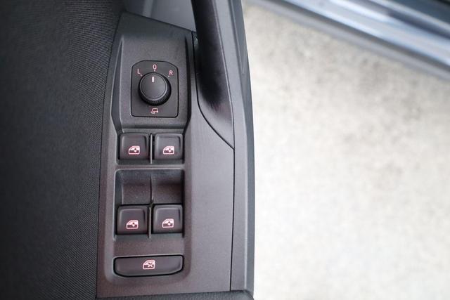 Seat Arona FR 1.5 TSI DSG FR, AHK, Navi, Winterpaket, Kamera 