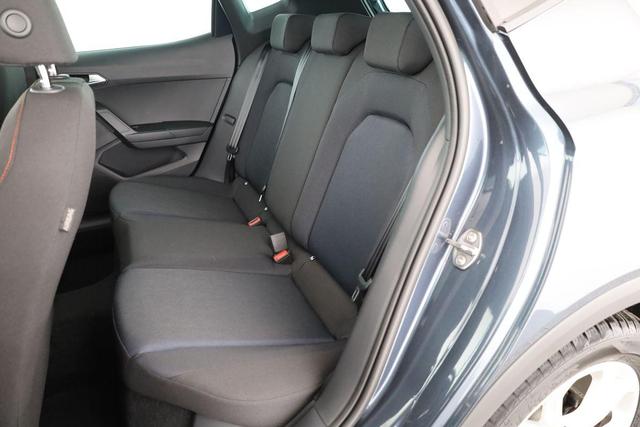 Seat Arona FR 1.5 TSI DSG FR, AHK, Navi, Winterpaket, Kamera 
