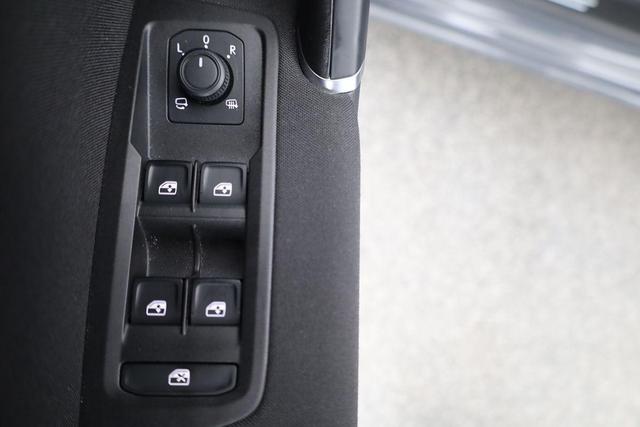 Volkswagen Touran Comfortline BMT/Start-Stopp 1.5 TSI Comfortline, AHK, Navi, Kamera, Side, 1. Hand 