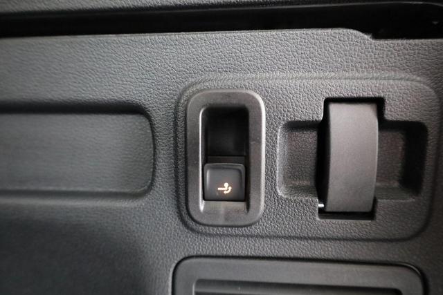 Volkswagen Touran Comfortline BMT/Start-Stopp 1.5 TSI Comfortline, AHK, Navi, Kamera, Side, 1. Hand 