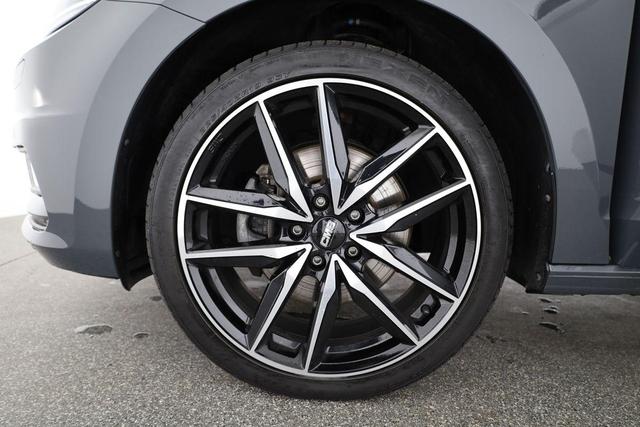 Volkswagen Touran Comfortline BMT/Start-Stopp 1.5 TSI Comfortline, AHK, Navi, Kamera, Side, 1. Hand 