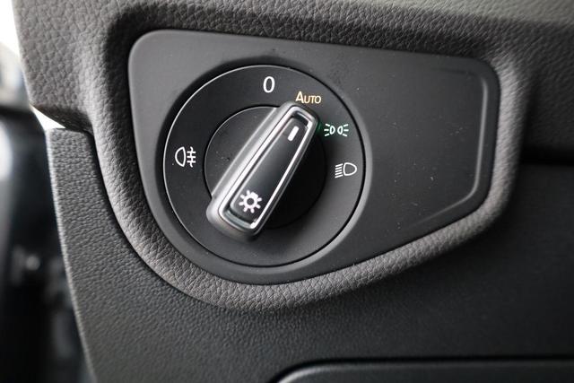 Volkswagen Touran Comfortline BMT/Start-Stopp 1.5 TSI DSG Comfortline, 7-Sitzer, AHK, Navi, FS-heizbar, Kamera, Side, Winter, 4 J.-Garantie 