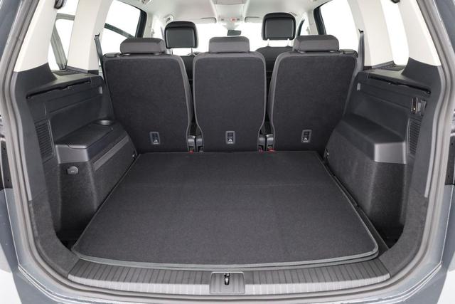 Volkswagen Touran Comfortline BMT/Start-Stopp 1.5 TSI DSG Comfortline, 7-Sitzer, AHK, Navi, FS-heizbar, Kamera, Side, Winter, 4 J.-Garantie 