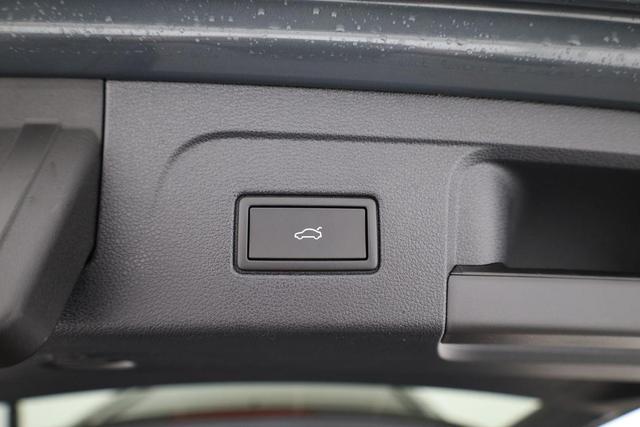 Volkswagen Touran Comfortline BMT/Start-Stopp 1.5 TSI DSG Comfortline, 7-Sitzer, AHK, Navi, FS-heizbar, Kamera, Side, Winter, 4 J.-Garantie 